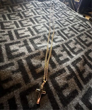 Cadena Oro 9k con Colgante Cruz 61cm pesa 5.0