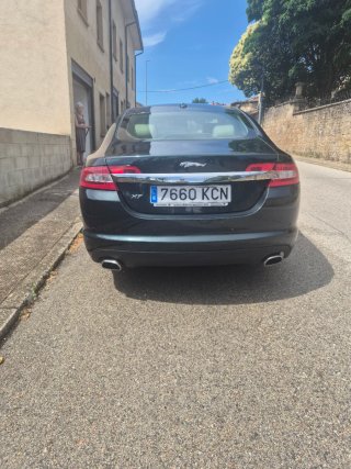 Jaguar XF 2011