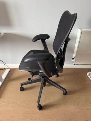 Silla Herman Miller Mirra 2 Grafito