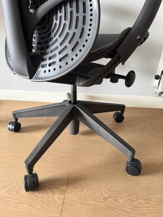 Silla Herman Miller Mirra 2 Grafito