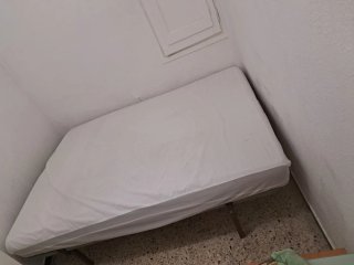 Alquila habitación para chica sola en navas..350