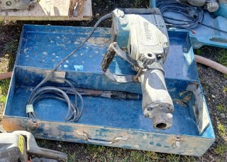 Martillo Picador Makita con Maletín
