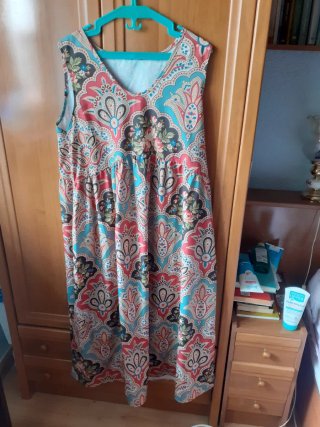 Vestido largo estampado talla L