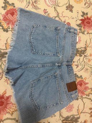 Shorts vaqueros con pedrería