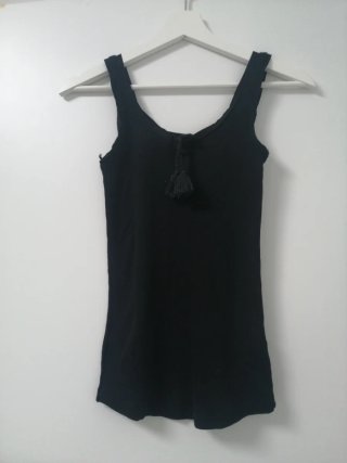 Camiseta canalé tirantes con detalle