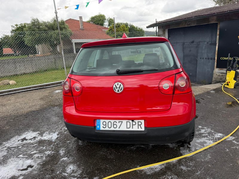 Volkswagen Golf 2006 - foto 1