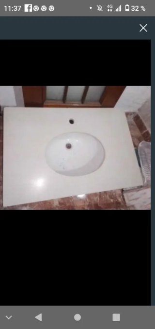 Lavabo de cerámica y piedra beige/blanco