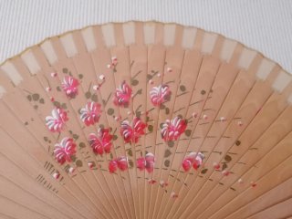 Abanico madera pequeño pintado flores
