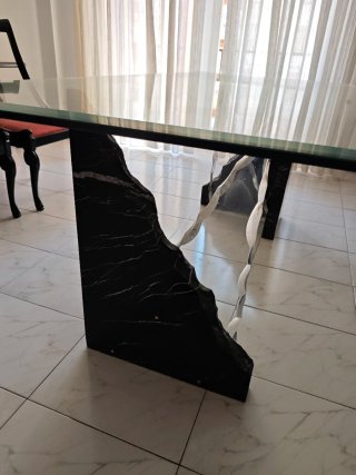 Mesa Comedor Cristal y Mármol Negro