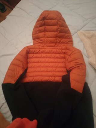 Abrigo Columbia niño naranja y negro