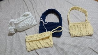 Carteras y bolsos tejidos crochet