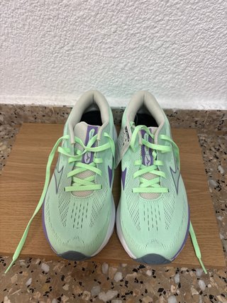 Zapatillas Mizuno Correr Verde y Morado