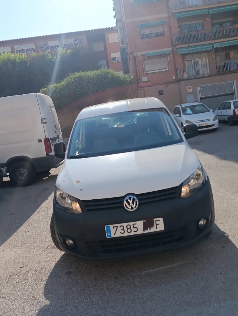 Volkswagen Caddy 2011 - foto 1
