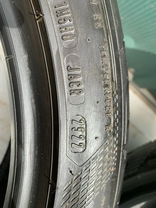 Neumáticos 235/45R18