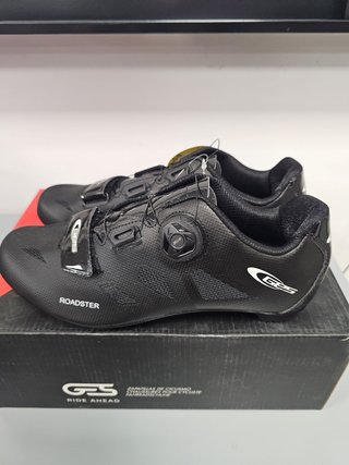 Zapatillas GES Roadstern Negras Talla 39 y 40