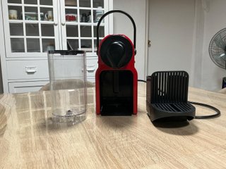 Cafetera Nespresso Krups Inissia Roja