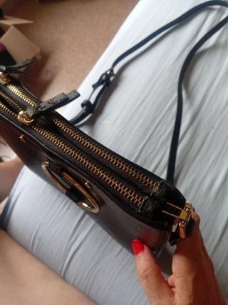 Bolso MANGO negro y dorado