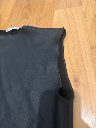 Camiseta sin mangas Zara Negra