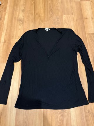 Camiseta Zara manga larga negra