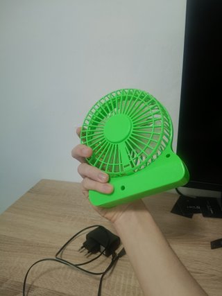 Mini ventilador verde