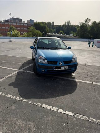 Renault Clio 2002