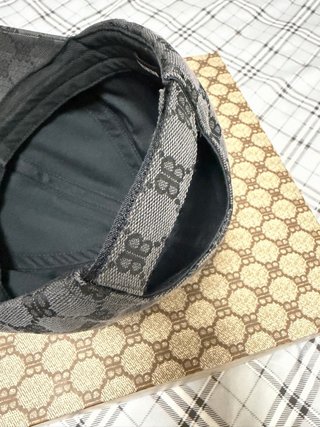 Gorra Balenciaga x Gucci The Hacker Project 2021