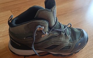 Botas de montaña Quechua verde