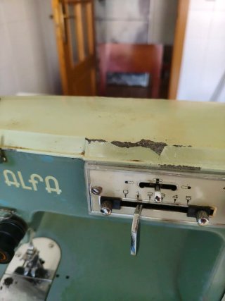 Máquina de coser Alfa Alfamatic