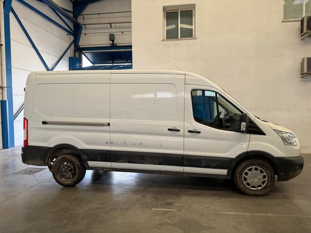 Ford Transit 350 96kW L3H2 Van Trend Delantera