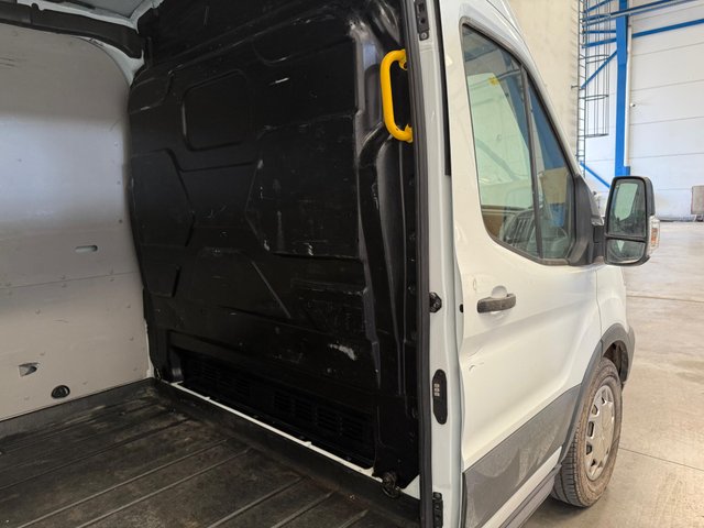 Ford Transit 350 96kW L3H2 Van Trend Delantera