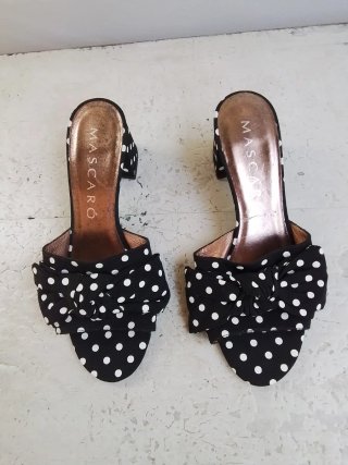 Sandalias Mascaró lunares tacón