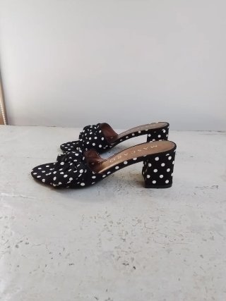 Sandalias Mascaró lunares tacón