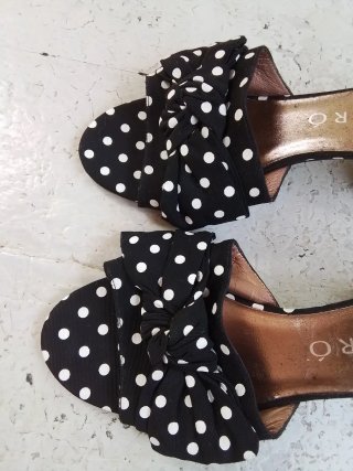 Sandalias Mascaró lunares tacón