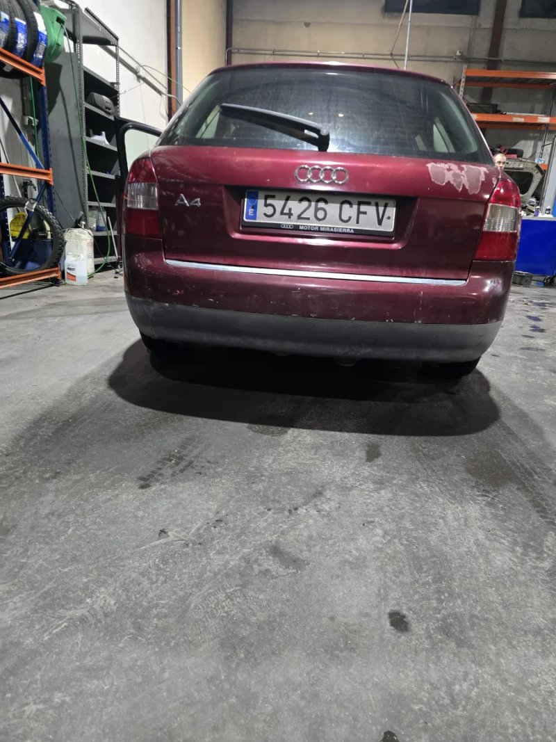 Audi A4 2003 - foto 1