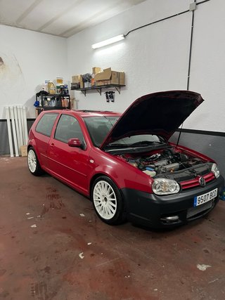 Volkswagen Golf 2000