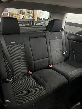 Volkswagen Golf 2000
