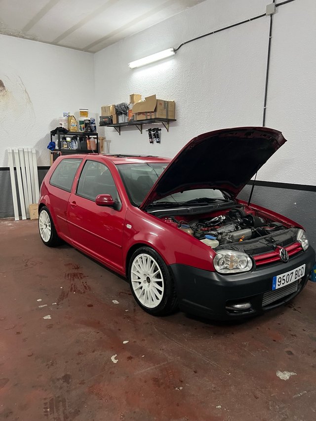 Volkswagen Golf 2000
