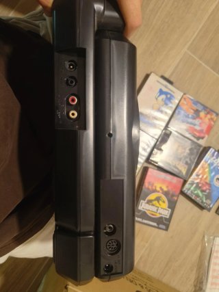 Sega Mega Drive II + Mega-CD + 4 Comandi + 6 Giochi