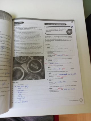 Complete First for Schools for Spanish Speakers...