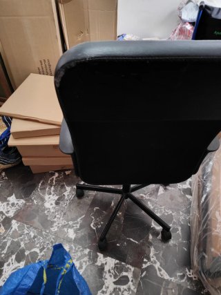Silla de oficina ergonómica negra
