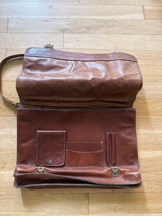 Maletín de piel marrón vintage