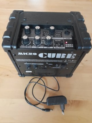 Amplificador Roland Micro Cube