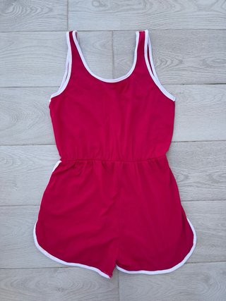 Tuta corta fucsia