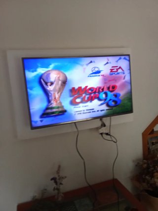 Nintendo 64 con controller e giochi