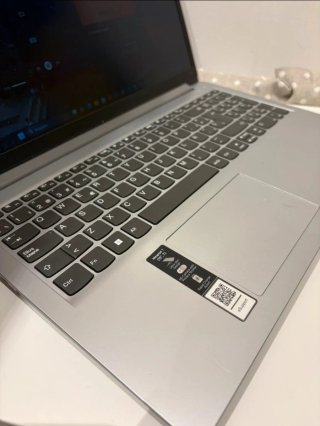Lenovo IdeaPad 1 15ADA7 15.6 8GB RAM 256GB SSD