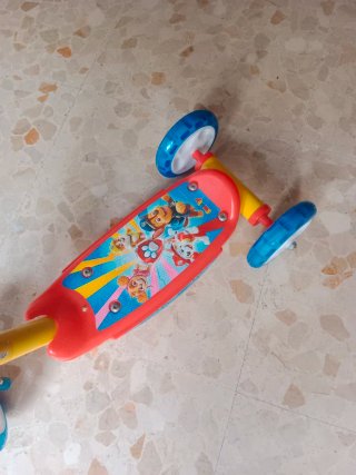 Patinete Patrulla Canina con Casco