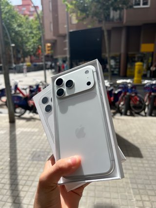 iPhone 17 Pro Max 256GB Argento Seminuovo