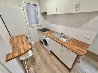 Piso en venta en Palomeras bajas en Madrid