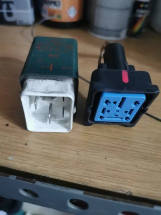 Relé electroventilador Ford 92AG-80616CA
