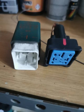 Relé electroventilador Ford 92AG-80616CA